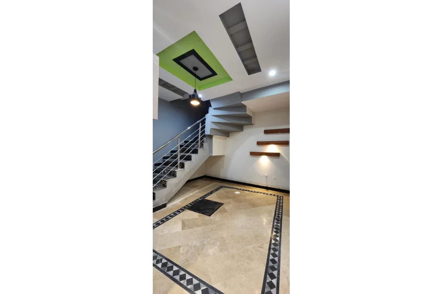 بنی گالہ اسلام آباد میں بہترین تعمیر شدہ مکان برائے فروخت