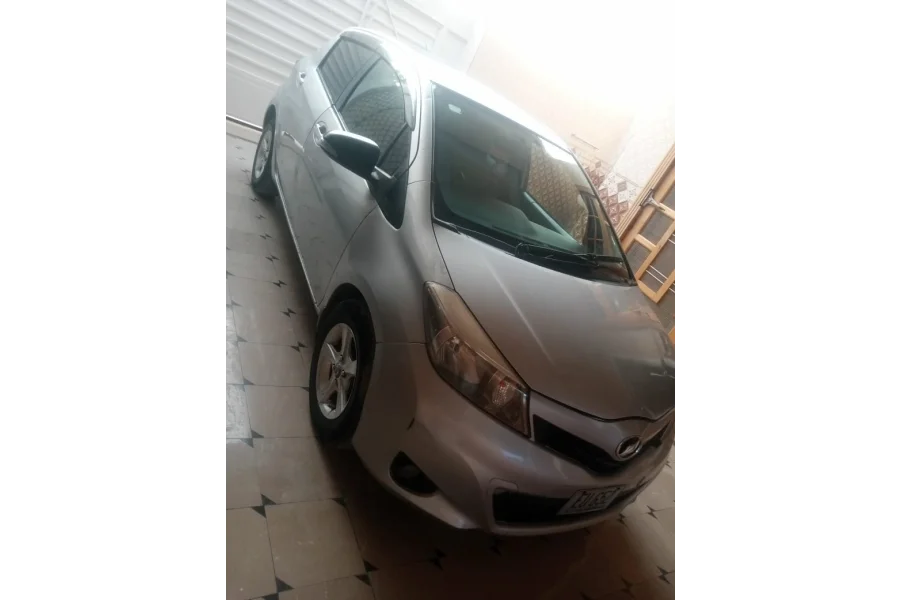 Vitz :11/14 available for sale-0