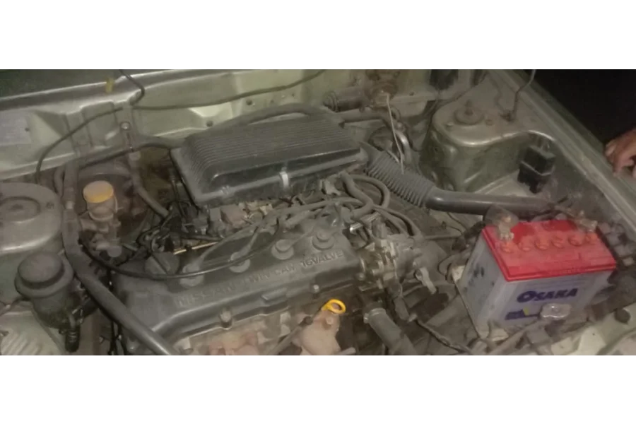 نسان سنی فروخت کے لیے دستیاب ہے۔