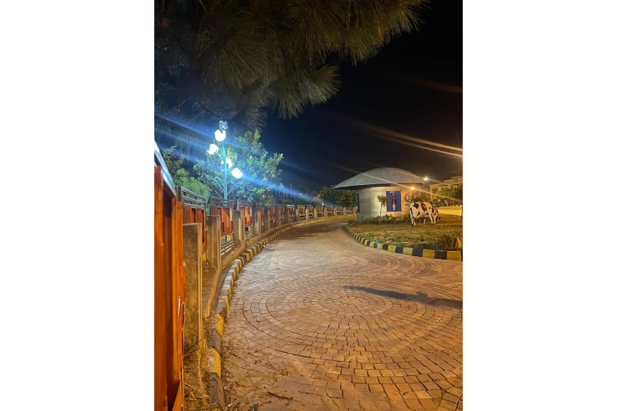 10 marla Plot no 76 for sale