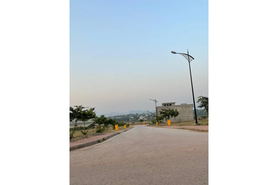 10 marla Plot no 76 for sale