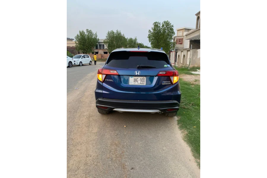 Honda Vezel 2024 Availble for sale