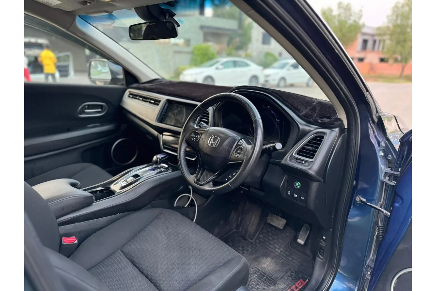 Honda Vezel 2024 Availble for sale