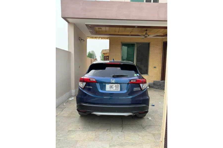 Honda Vezel 2024 Availble for sale