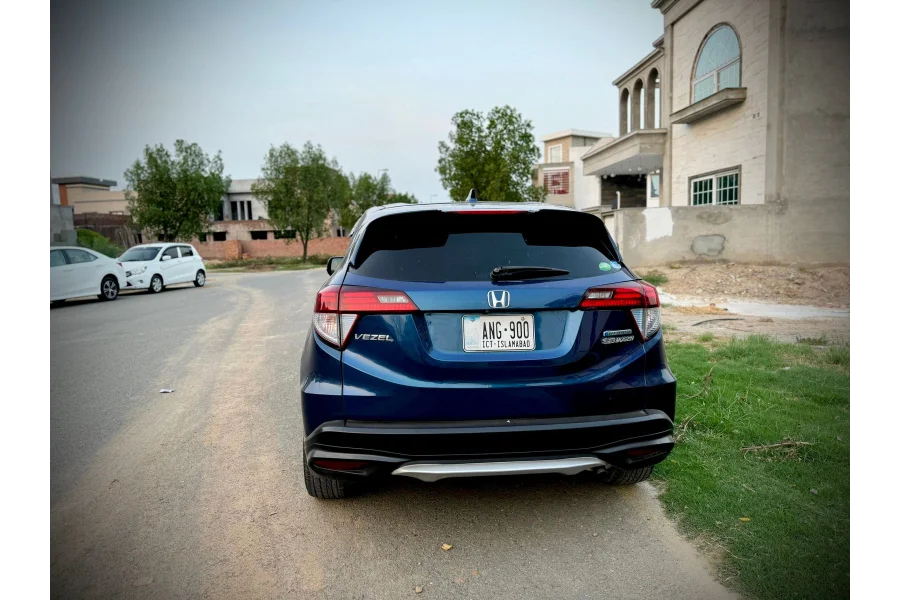 Honda Vezel 2024 Availble for sale