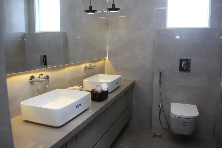 500 اسکوائرڈ برانڈ نیا بنگلہ