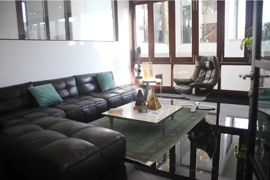 500 اسکوائرڈ برانڈ نیا بنگلہ