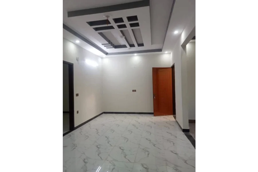 Portion Available for rent in Gulshan iqbal block 5, Karachi