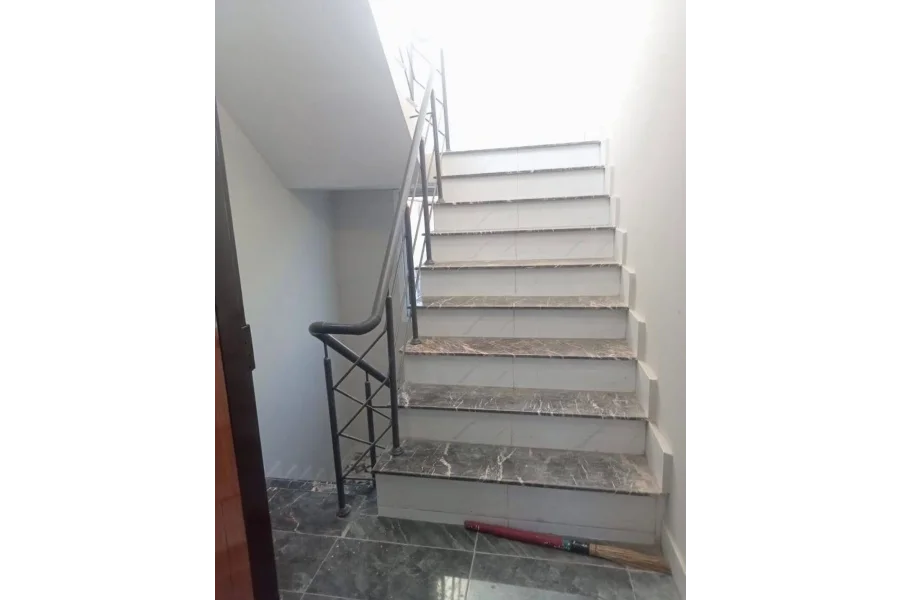 Portion Available for rent in Gulshan iqbal block 5, Karachi