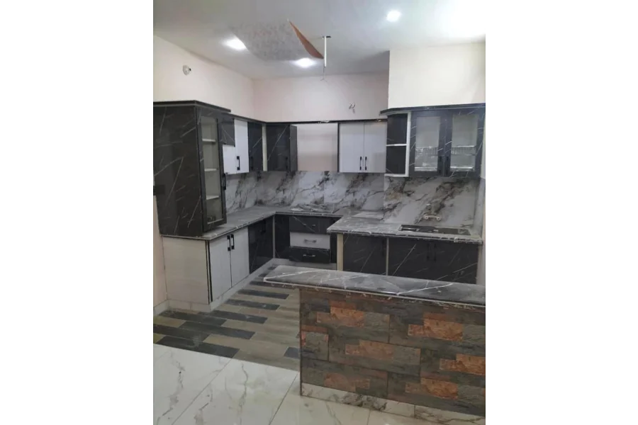 Portion Available for rent in Gulshan iqbal block 5, Karachi