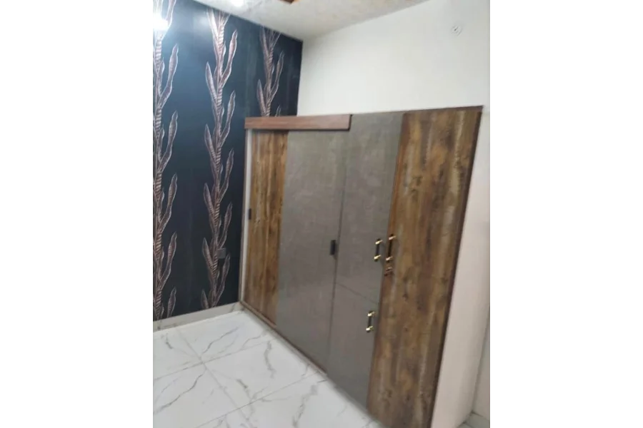 Portion Available for rent in Gulshan iqbal block 5, Karachi