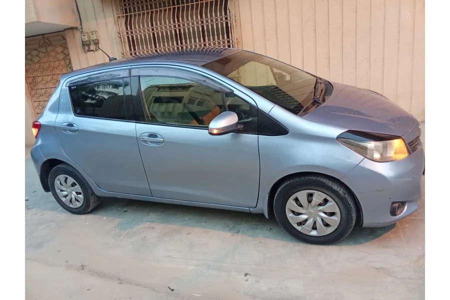 Vitz Third Generation Mod 2011 Reg 2013-0