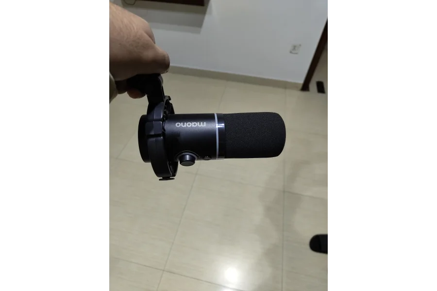 Maono PD200x Podcast Microphone