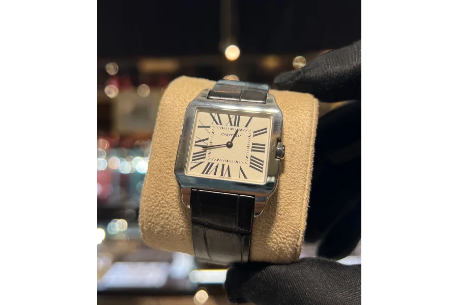 ہم ROLEX OMEGA CARTIER PATEK PIAGET RM IWC ZENITH VC RM Tudor PP خریدتے ہیں