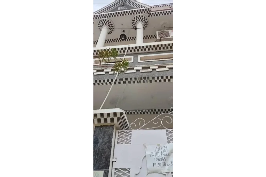 A House Of 60 Square Yards In Gulistan-e-Jauhar - Block 14