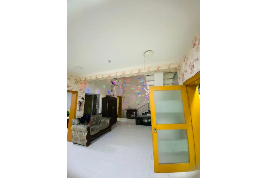 8 Marla European style for sale in safari villas bahria town, Lahore