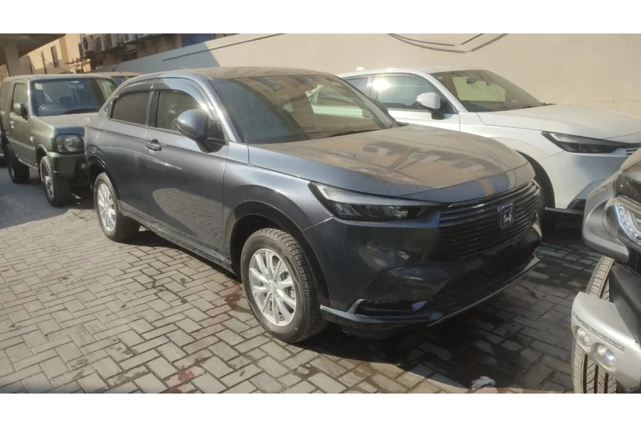 HONDA VEZEL AVAILABLE FOR SALE