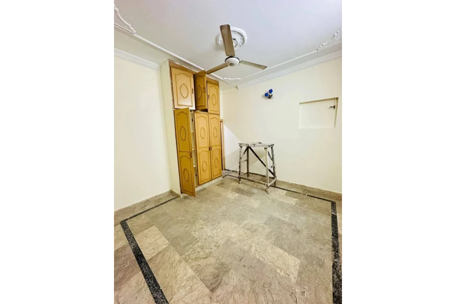 10 Marla House for Rent