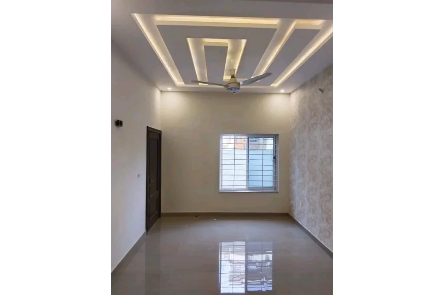 6.5 مرلہ مکان برائے فروخت