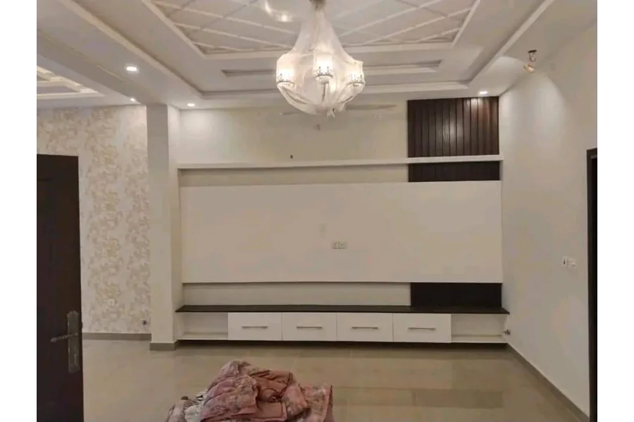 House Available for sale