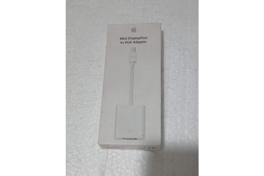 Apple 30-Pin To Digital AV (MC552ZM/B) Adapter