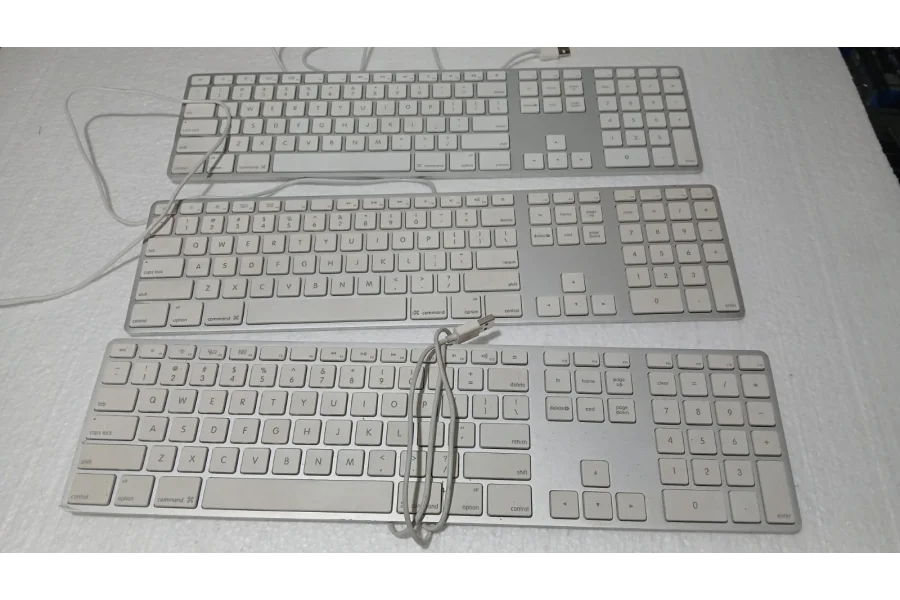 Apple Keyboard With Numeric Keypad MB110LL/B - Silver (Lot Of 10)