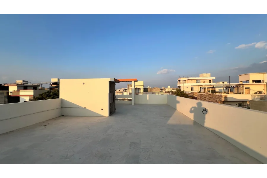 HOUSE FOR SALE IN SECTOR Q3  EAST OPEN   40 FT ROAD