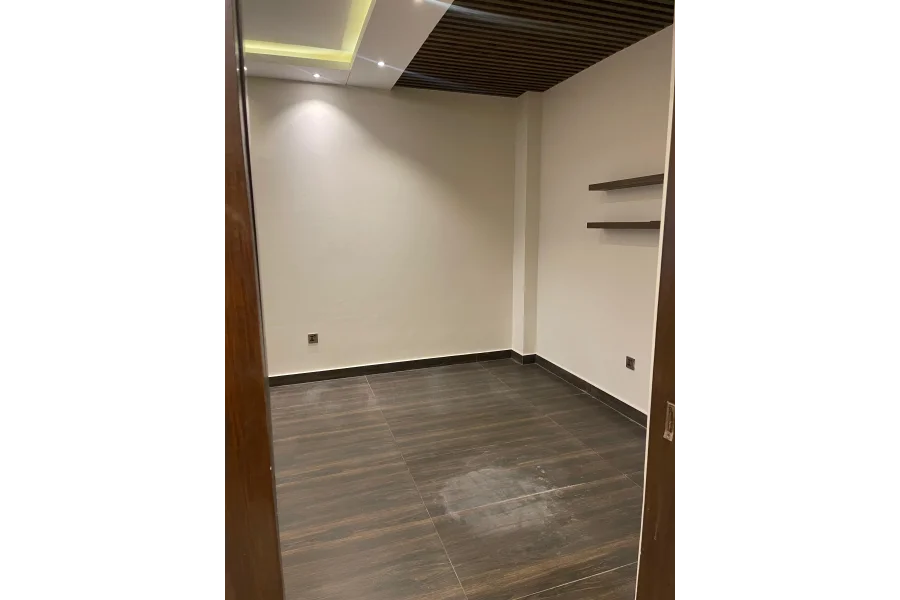 1800 مربع فٹ مکان برائے فروخت