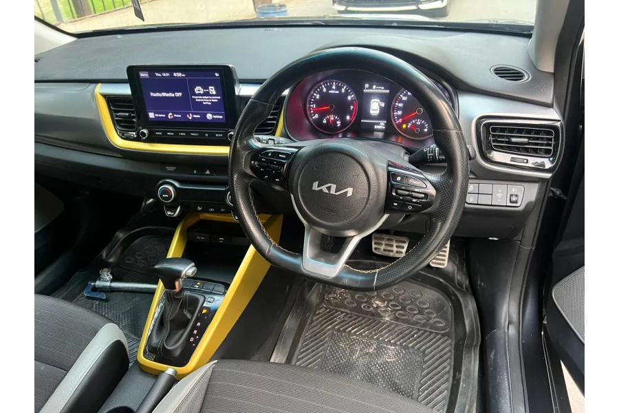 Kia Stonic 1.5 Turbo-0