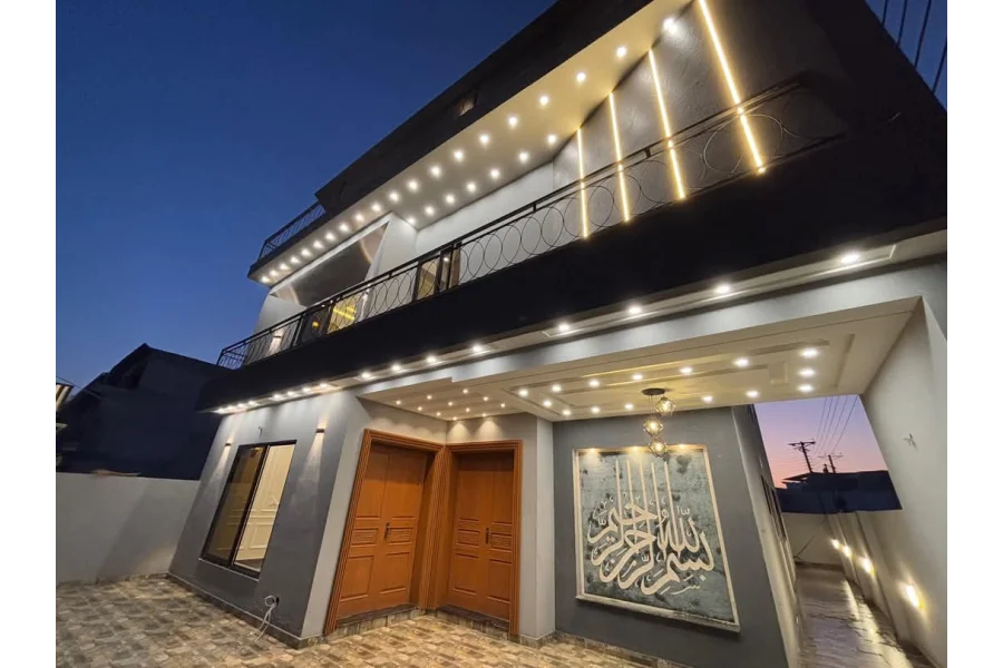 بخ ایگزیکٹو ولاز ملتان میں 10 مرلہ مکان برائے فروخت