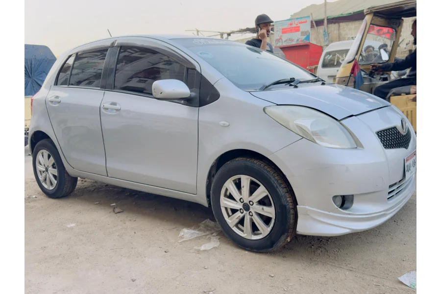 Toyota Vitz 2005 model For sale