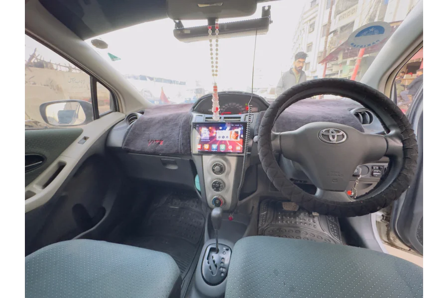 Toyota Vitz 2005 model For sale