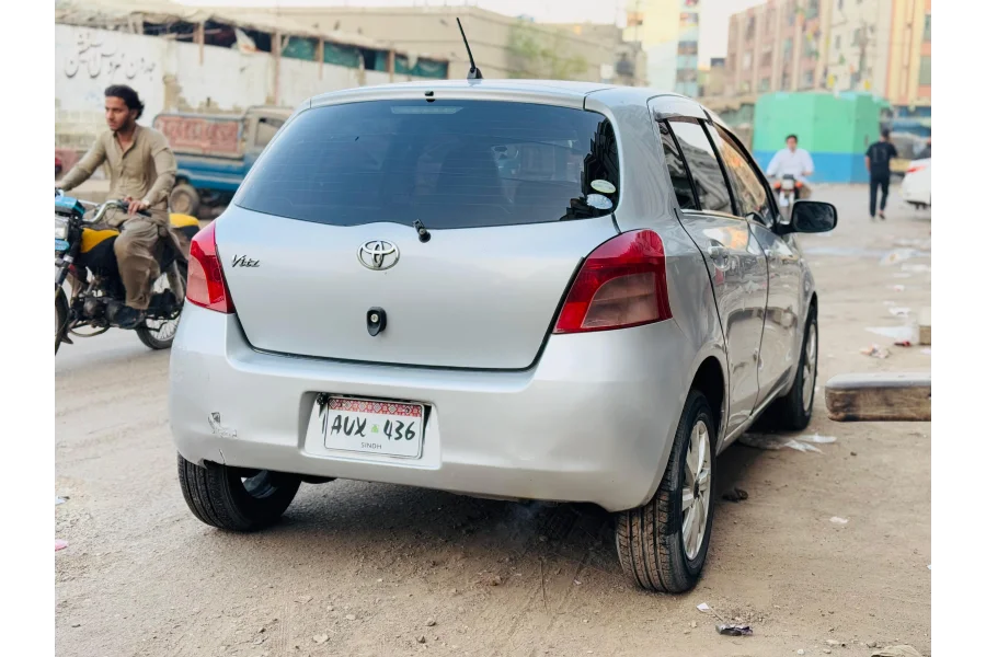 Toyota Vitz 2005 model For sale