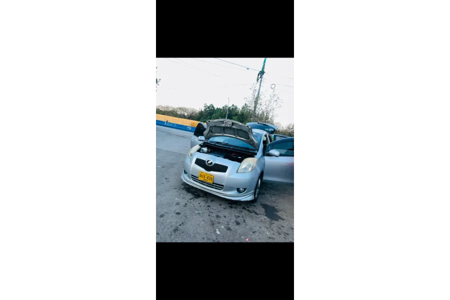 Toyota Vitz 2005 model For sale