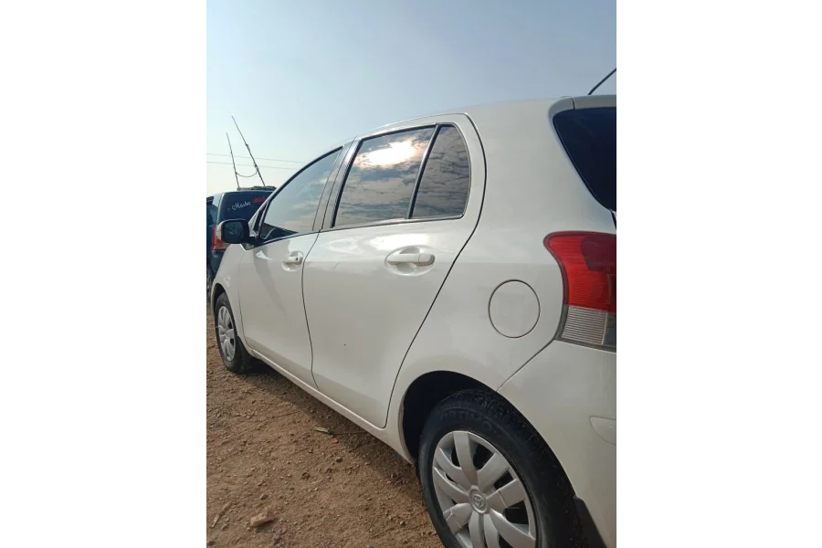 Model 2010 vitz  for sale