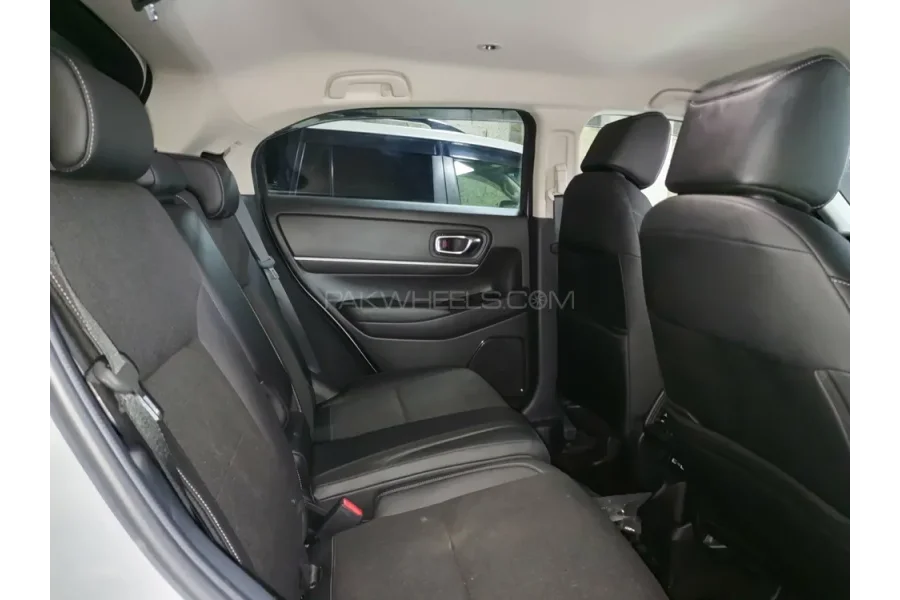 Honda Vezel e-HEV Play 2021