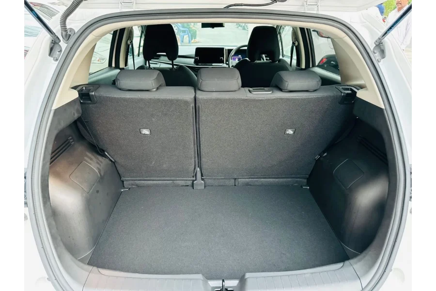 Nissan Note E power X AVAILABLE FOR SALE