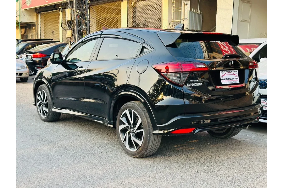 HONDA VEZEL 2019 MODEL AVAILABLE FOR SALE