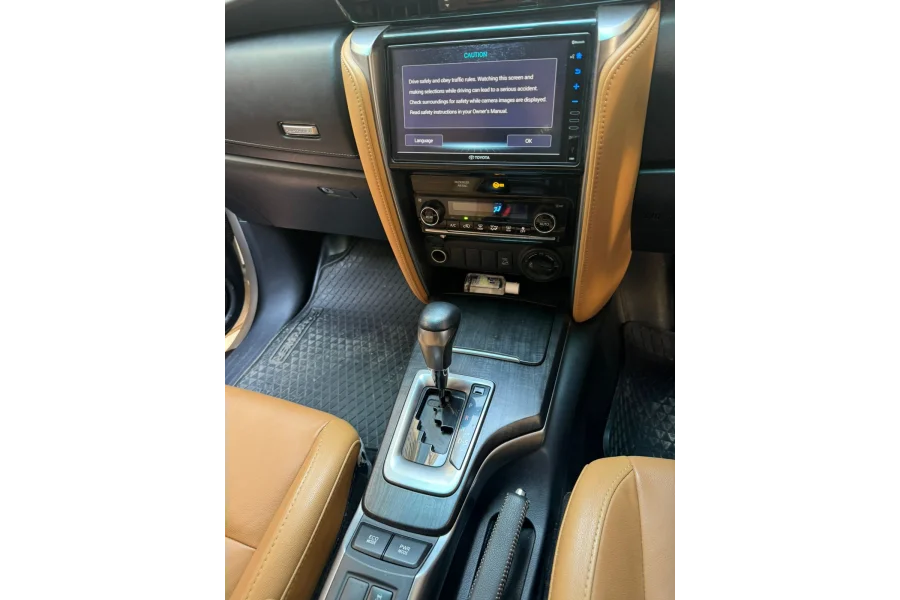 Toyota Fortuner for Sale in Karachi