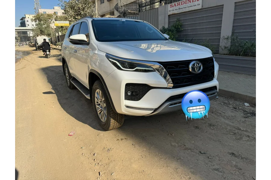 Toyota Fortuner for Sale in Karachi