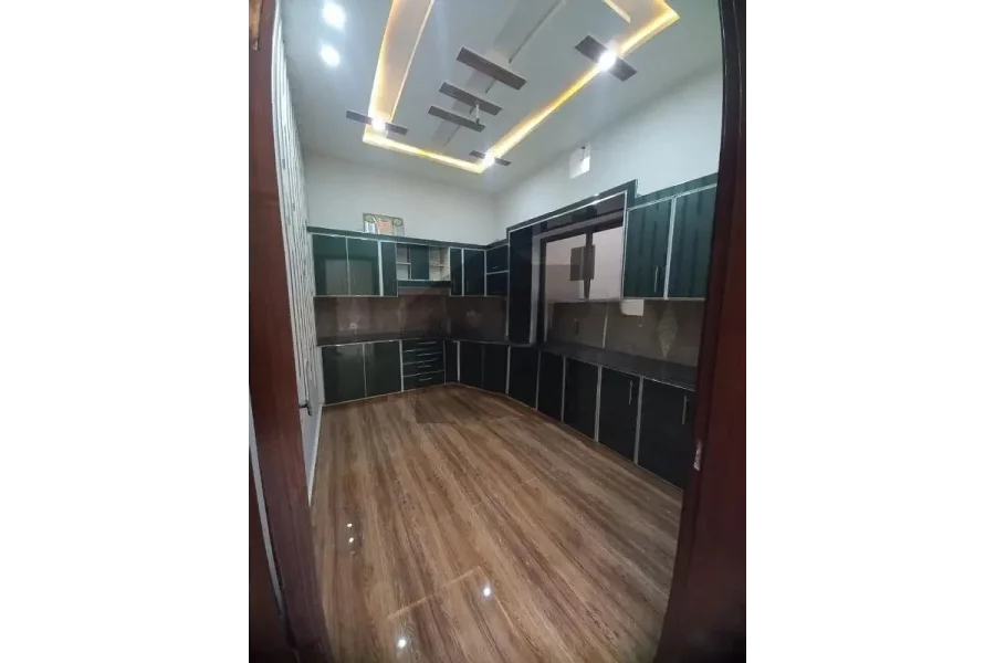 8 Marla Brand New House Available For Sale