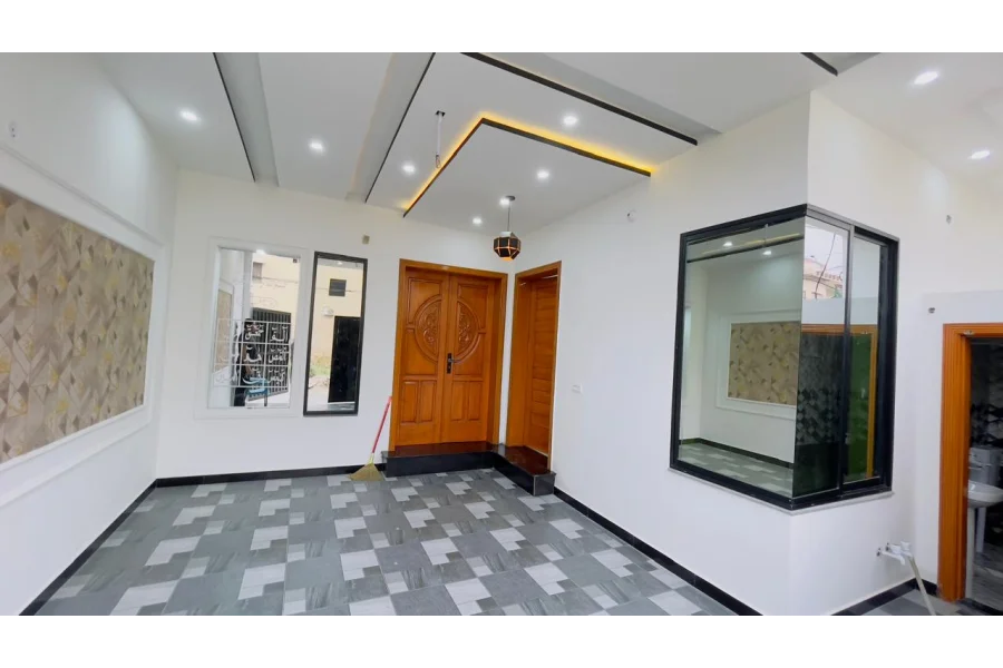 05 Marla Double Story House Available For Sale..