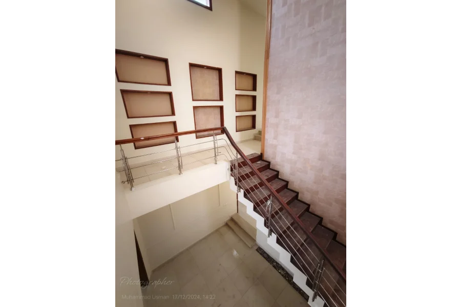 ڈی ایچ اے فیز 5، کراچی میں بنگلہ کرایہ پر دستیاب ہے۔