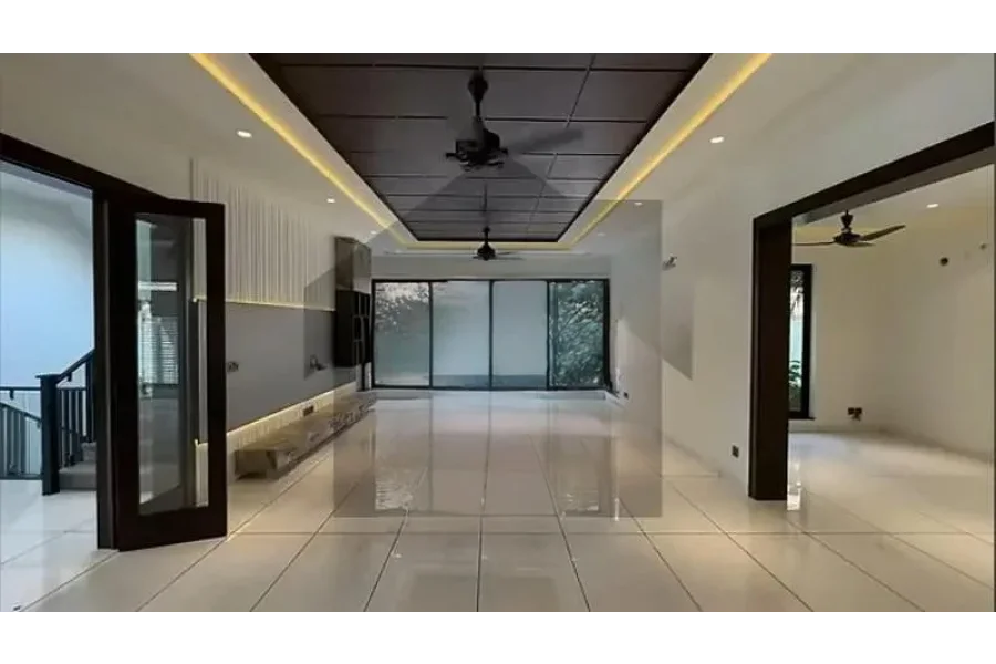 30 Marla Luxury Brand New House Available For Sale