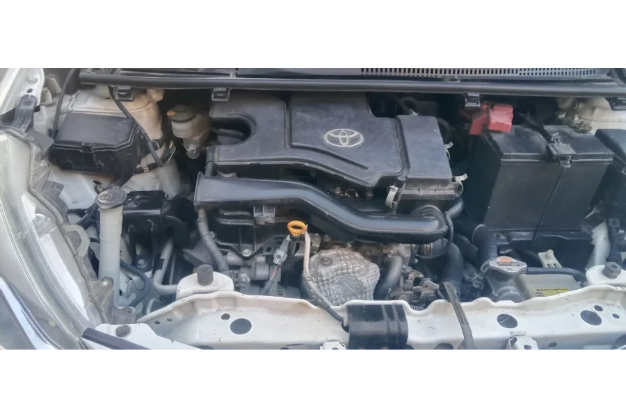 Toyota vitz  Model 2021