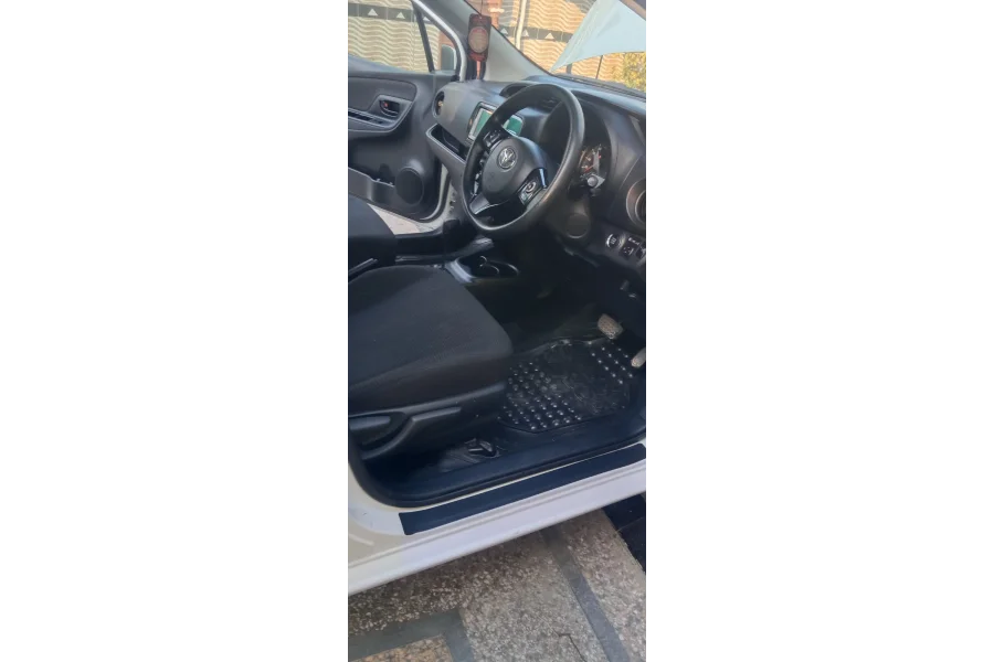 Toyota vitz  Model 2021