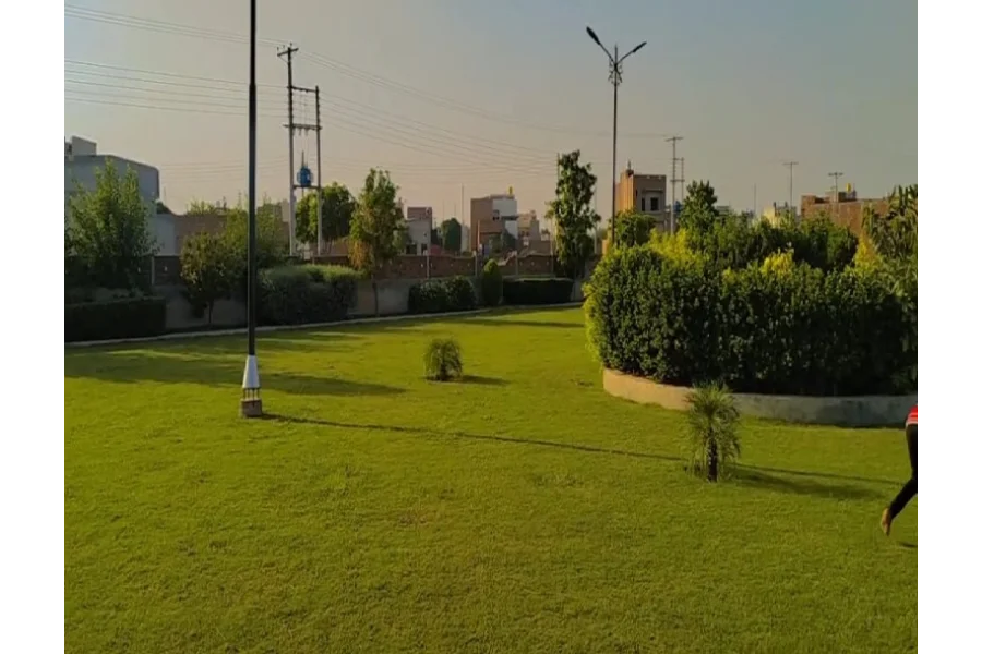 5 marla plot on installments in Madina Paradise-0