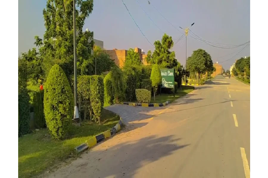 3 marla plot in Madina Paradise