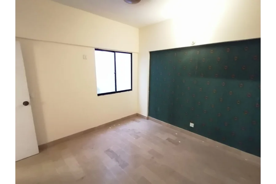 Full-Floor Apartment for Sale