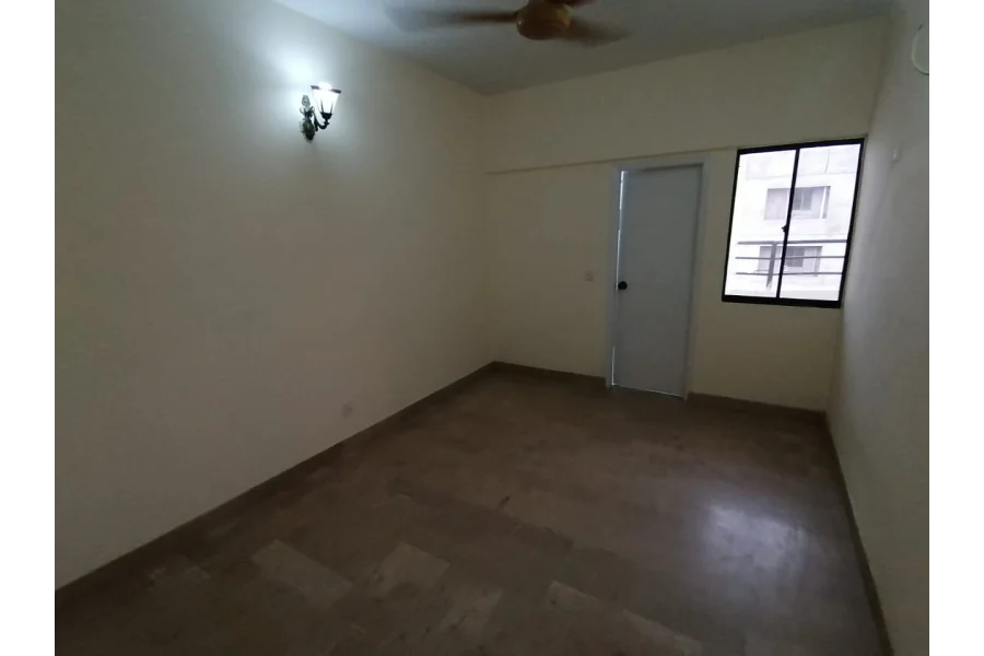 Full-Floor Apartment for Sale
